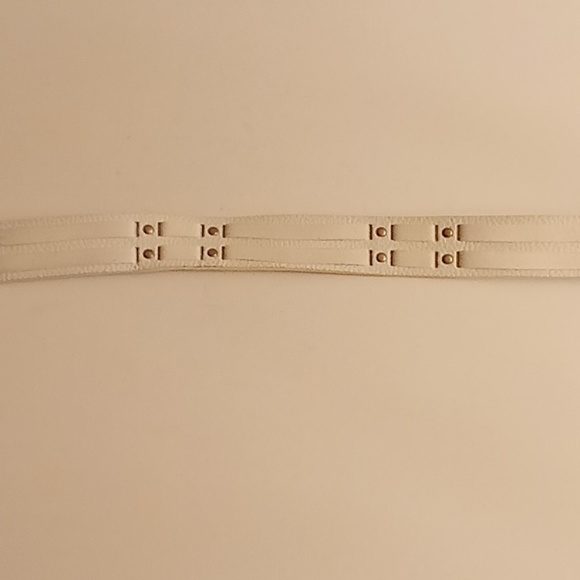 GUESS Genuine Leather Size 36 White Color - Picture 4 of 10